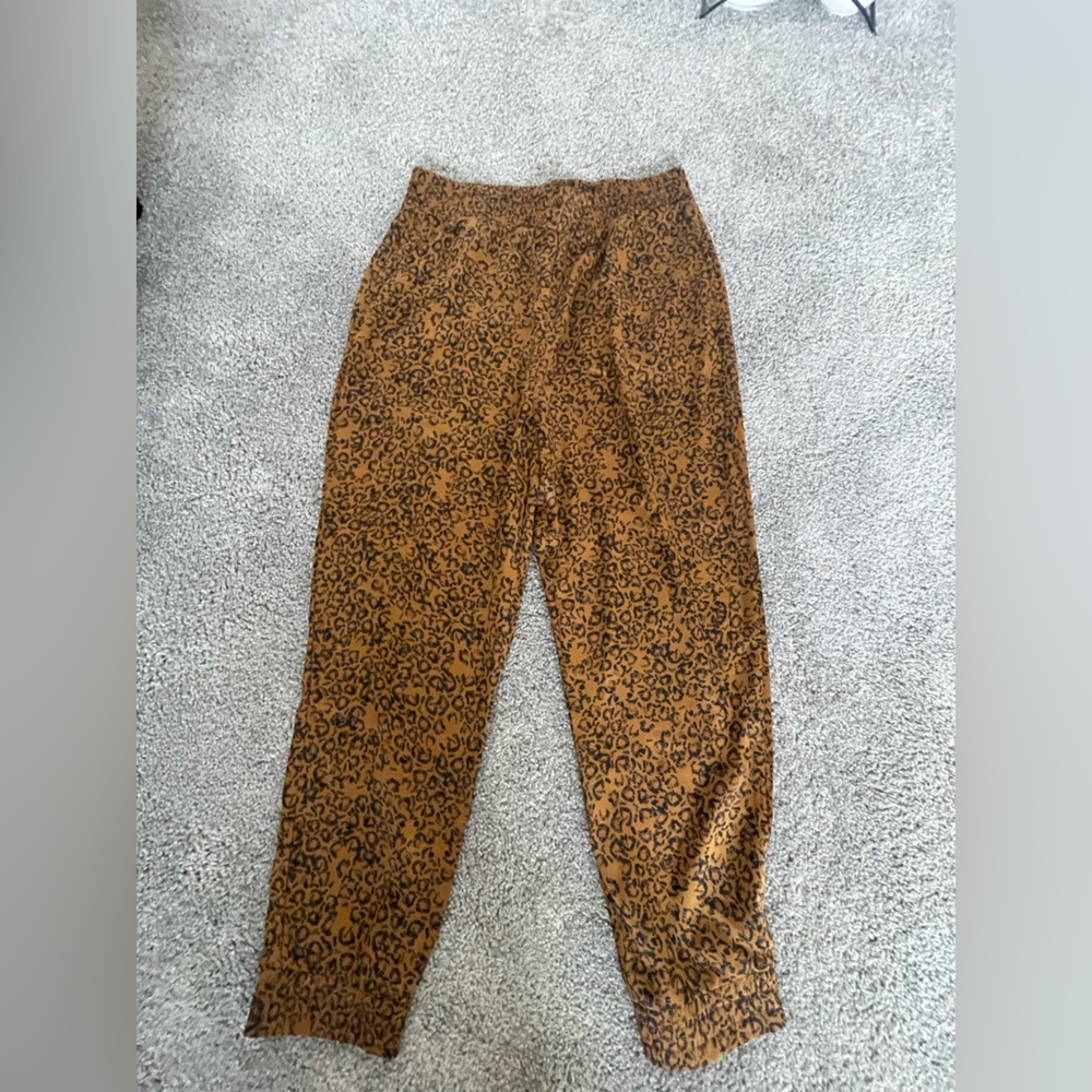 Cupcakes and cashmere joggers